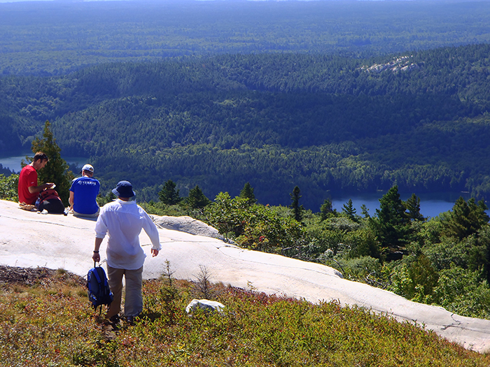 Best Hiking Trails in Ontario for Long Distance Hikes (100km+) - Ontario  Hiking